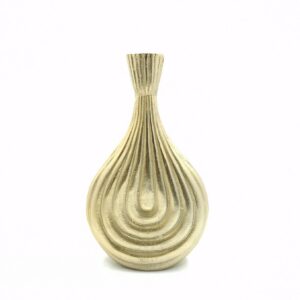 metal vase 17 golden