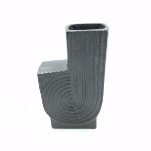 metal vase 21 front