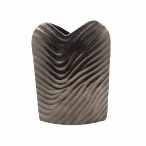 metal vase 25 front