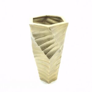 metal vase 43 pentagon golden