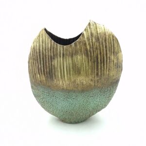 metal vase 52 front golden patina