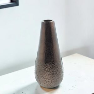 metal vase 24 lifestyle