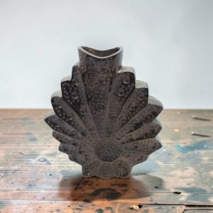 metal vase 12 lifestyle