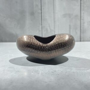 metal vase 14 lifestyle