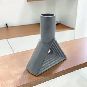 metal vase 22 lifestyle