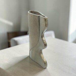 metal vase 26 lifestyle