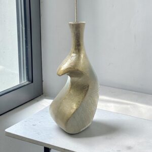 metal vase 27 lifestyle