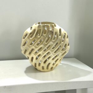 metal vase 33 lifestyle