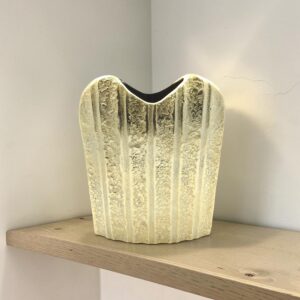 metal vase 46 lifestyle