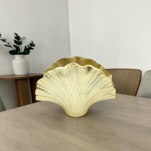 metal vase 62 front