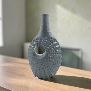 metal flower vase 07 lifestyle