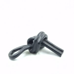 metal figurine 50 loop knot
