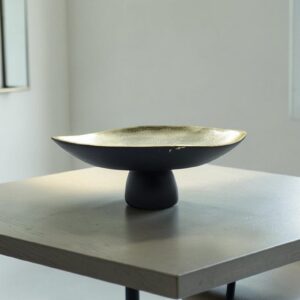 metal bowl 05 leaf black lifestyle
