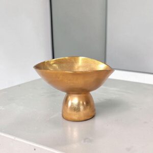 metal bowl 12 pedestal rims lifestyle