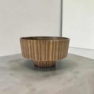 metal bowl 40 pedestal verticle ribbed lifestyle
