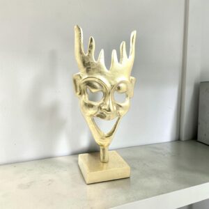 metal figurine 37 face lifestyle
