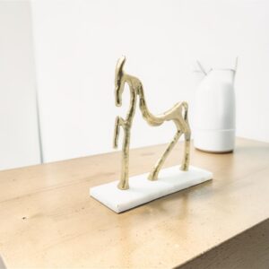 metal figurine 41 horse lifestyle