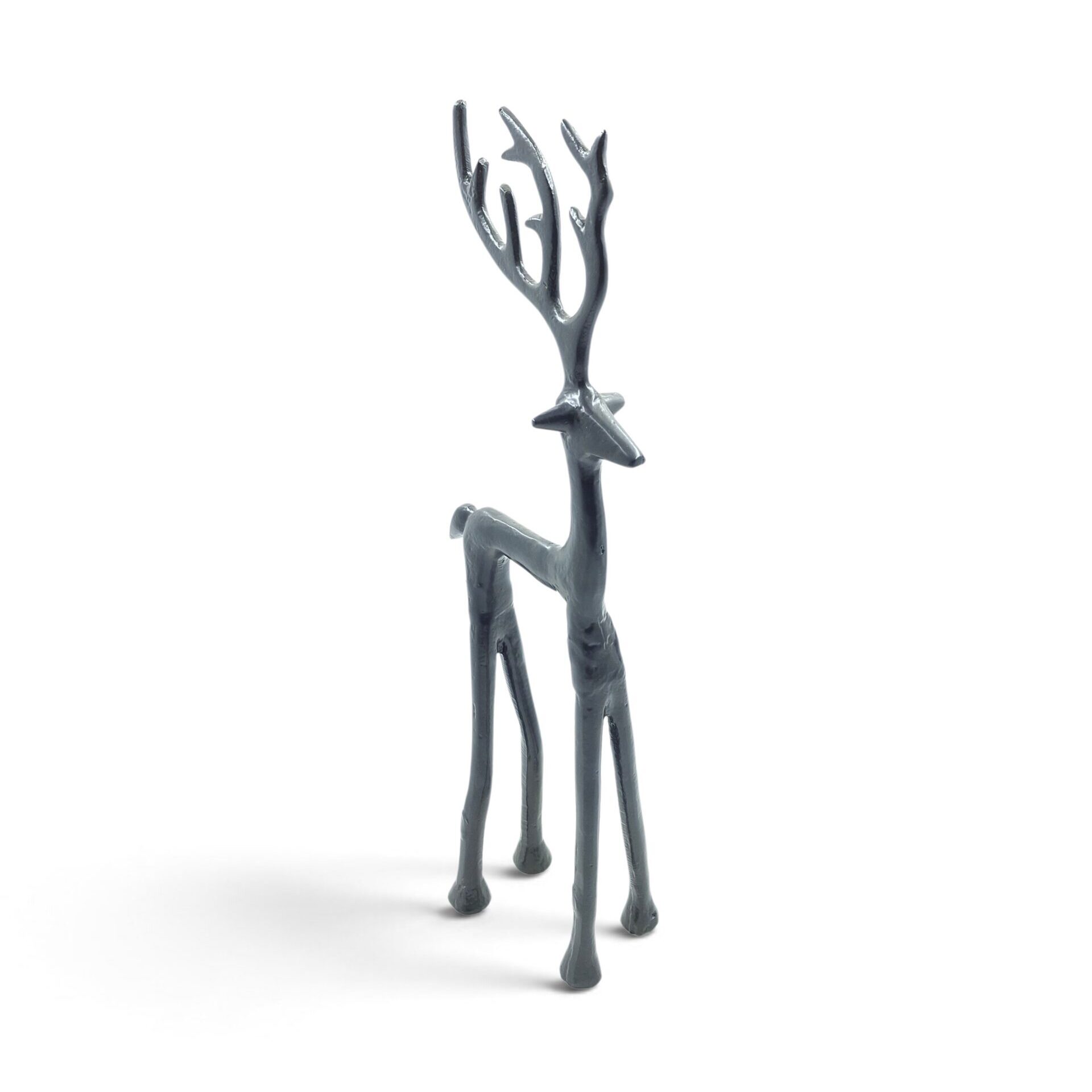 metal figurine 48 deer scaled