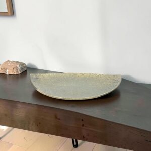 metal tray 01 textured lifestyle