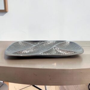 metal tray 02 diagonal lifestyle