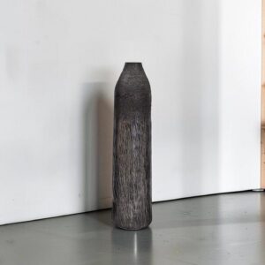 metal vase 67 lifestyle floor 2