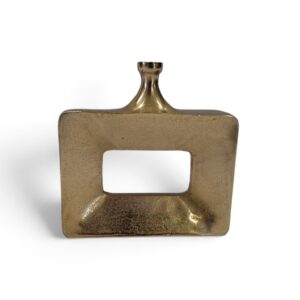 metal vase 68 front