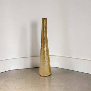 metal vase 69 front set golden floor