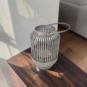 metal lantern 03 lifestyle