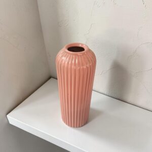 ceramic vase 22a pink ribbed